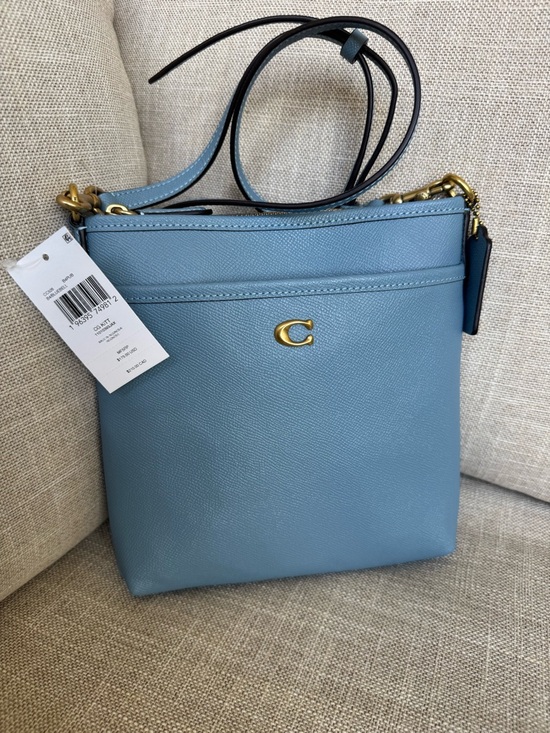 Coach Handbags - COACH Kitt messenger crossbody bag NWT